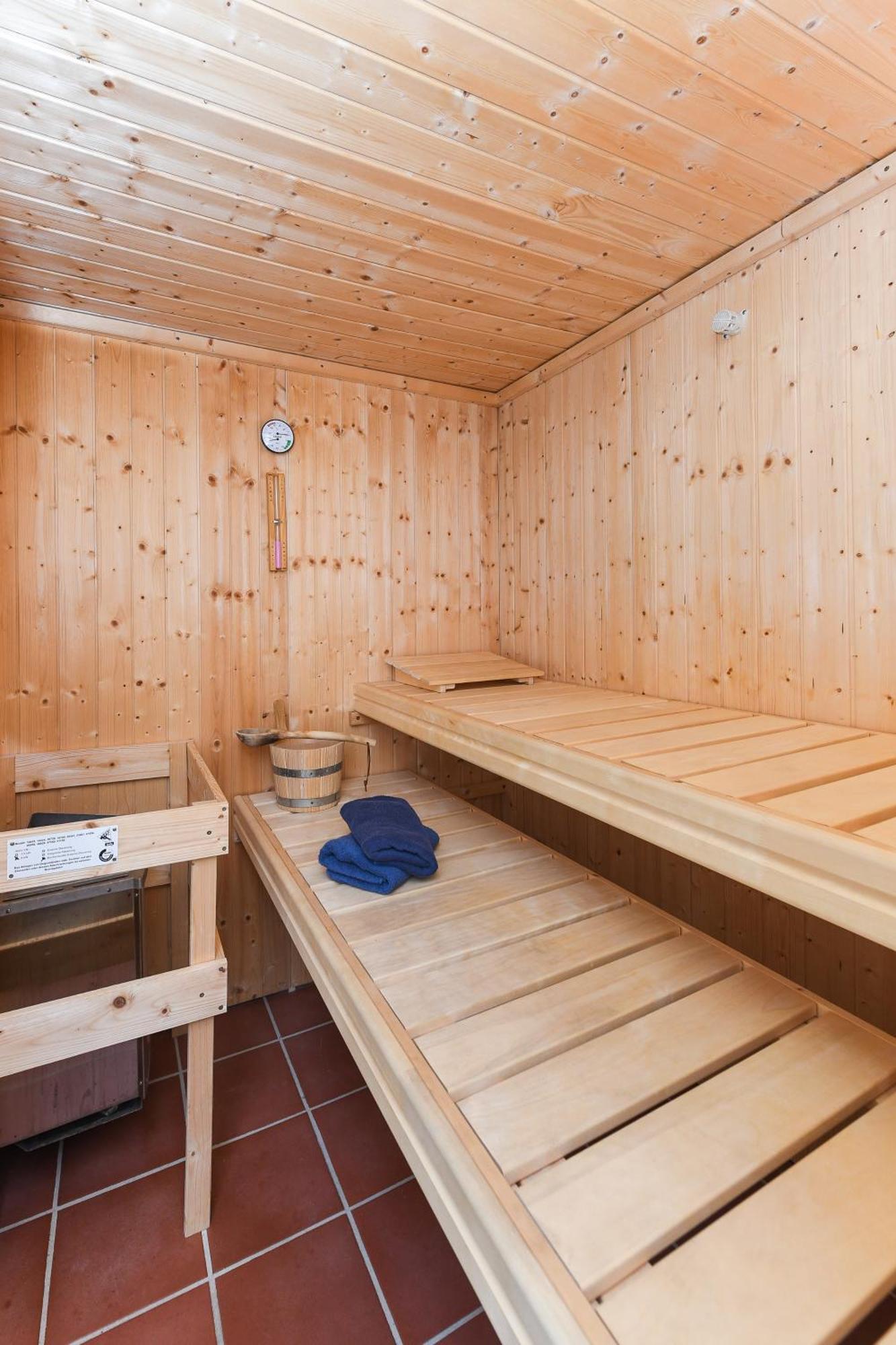 Ferienhaus Dohlennest 卡罗利嫩西尔 外观 照片